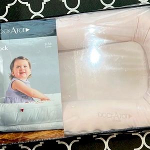 EUC Dock-A-Tot Grand (Strawberry)